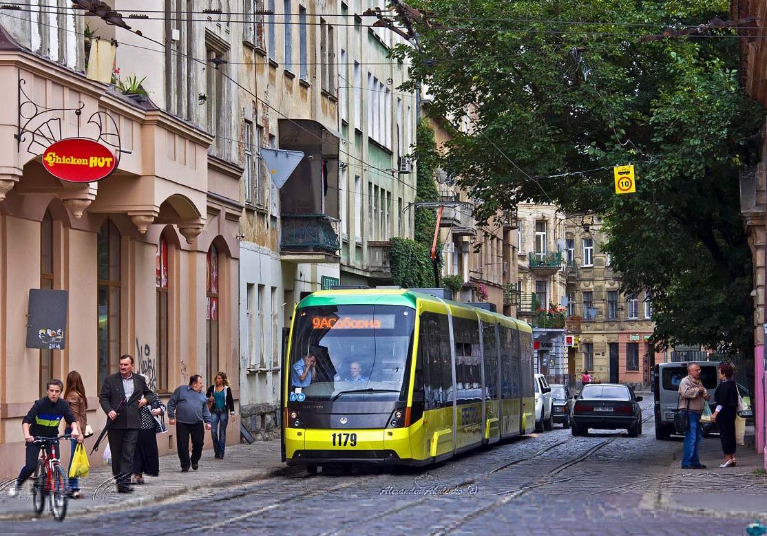 Новина - Транспорт та інфраструктура - Не поспішай виходити: у Львові продовжать один із трамвайних маршрутів