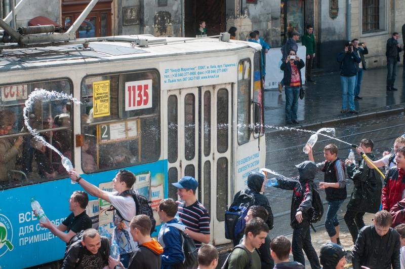Новина - Транспорт та інфраструктура - Не чекай даремно: у Поливаний понеділок трамваї не курсуватимуть через центр Львова