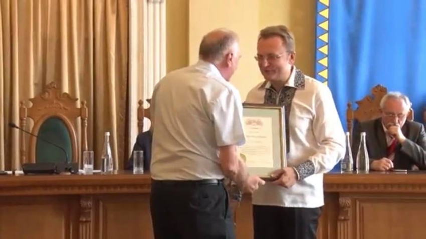 Новина - Події - Святковий скандал: мер Львова нагородив проросійського активіста