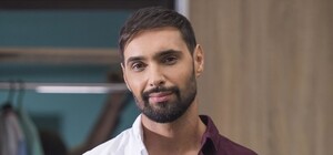 Догастролювався: у Львові вимагають позбавити Віталія Козловського звання  заслуженого артиста України