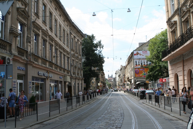 Новина - Транспорт та інфраструктура - Заради нової зупинки: на вулиці Дорошенка у Львові перекриватимуть рух