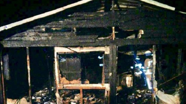 Новина - Події - Згорів вщент: 25 пожежників гасили ресторан під Львовом