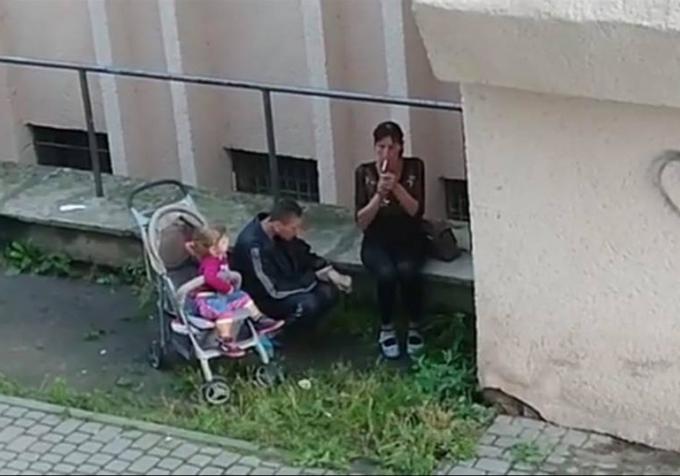 Новина - Події - Шокуюче відео: у Львові наркомани кололился на очах у власної дитини