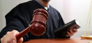 Без права на заставу: суд обрав запобіжний захід львівським школярам, що напали на табір ромів