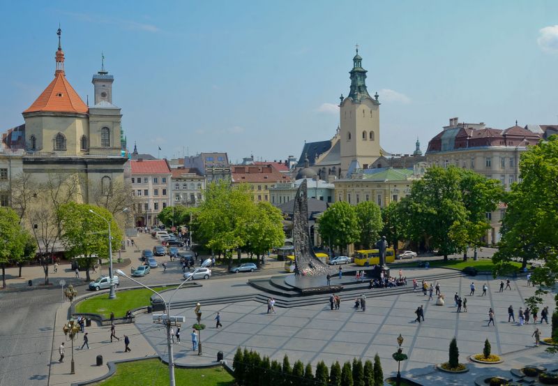 У Львові відремонтують алею від пам’ятника Тарасу Шевченку до статуї Матері Божої
