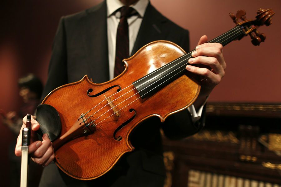 До Львова привезуть скрипку Моцарта. Фото: cmuse.org
