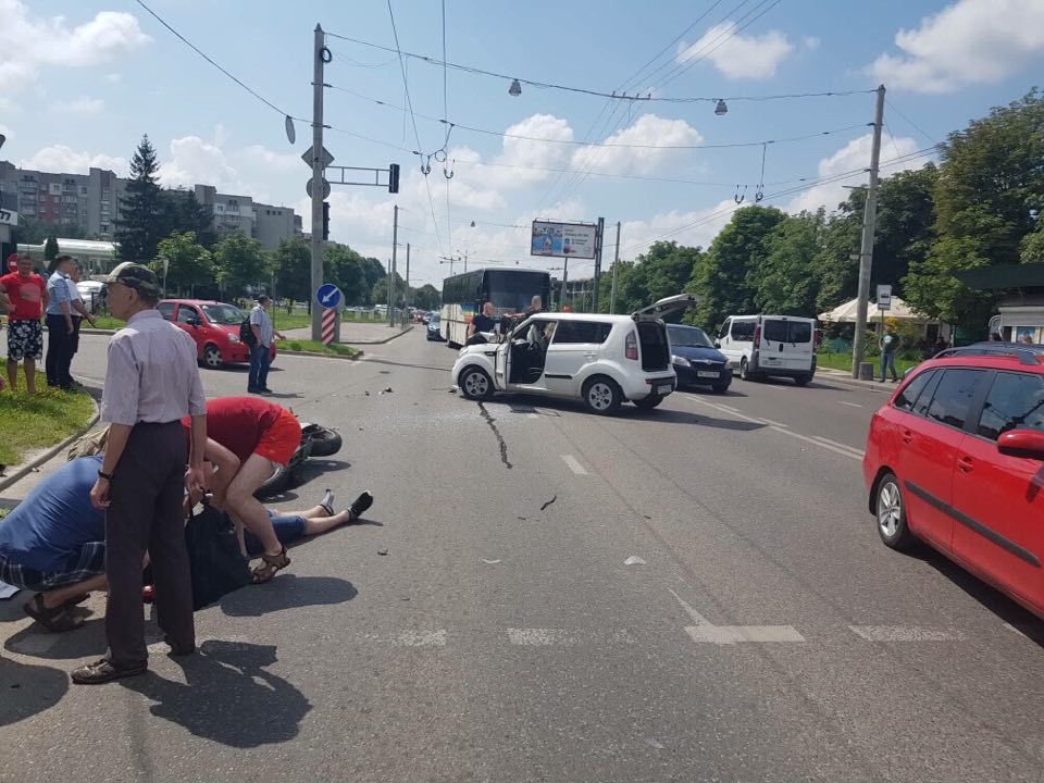 На вулиці Кульпарківській у Львові сталася смертельна ДТП