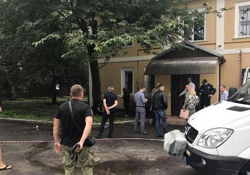 У Львові на проспекті Чорновола знайшли вибухівку