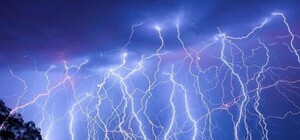 Остання прогулянка: на Львівщині блискавка вбила чоловіка