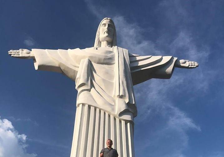У Трускавці встановили 12-метрову статую Христа-Спасителя