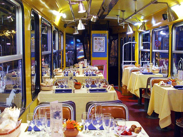 Львівським рестораторам запропонували купити чеські трамваї