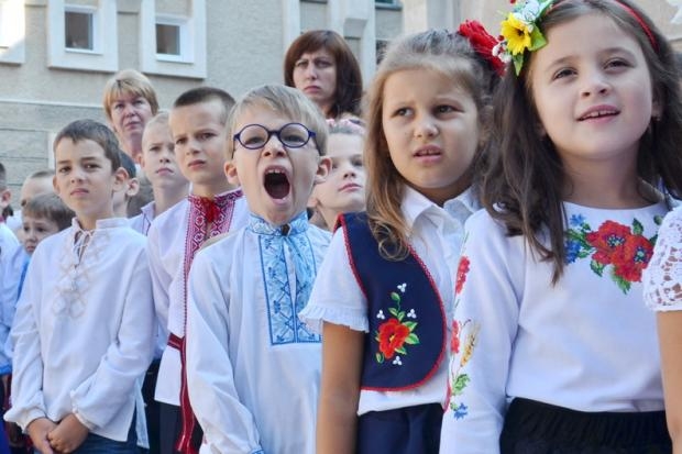 У департаменті  освіти і науки Львівської облдержадміністрації розповіли, яким буде перший урок у школах 