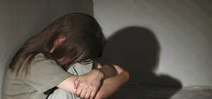 Знущались і знімали на відео: поліція розслідує жорстоке побиття 15-річної школярки у Дрогобичі