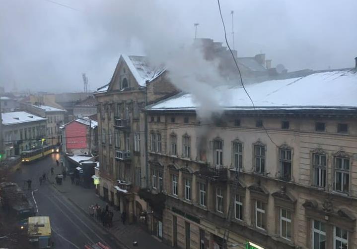 На вулиці Івана Франка у Львові сталась пожежа у квартирі