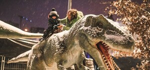 Назад у минуле: львів’яни фотографуються з динозаврами