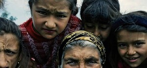 Шестеро на одну: в центрі Львова циганки намагались пограбувати жінку