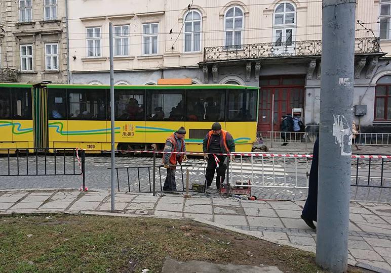 На Соборній у Львові закрили смертельний пішохідний перехід