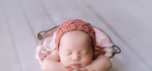 Лелека переплутав: львів'янка залишила малюка у 