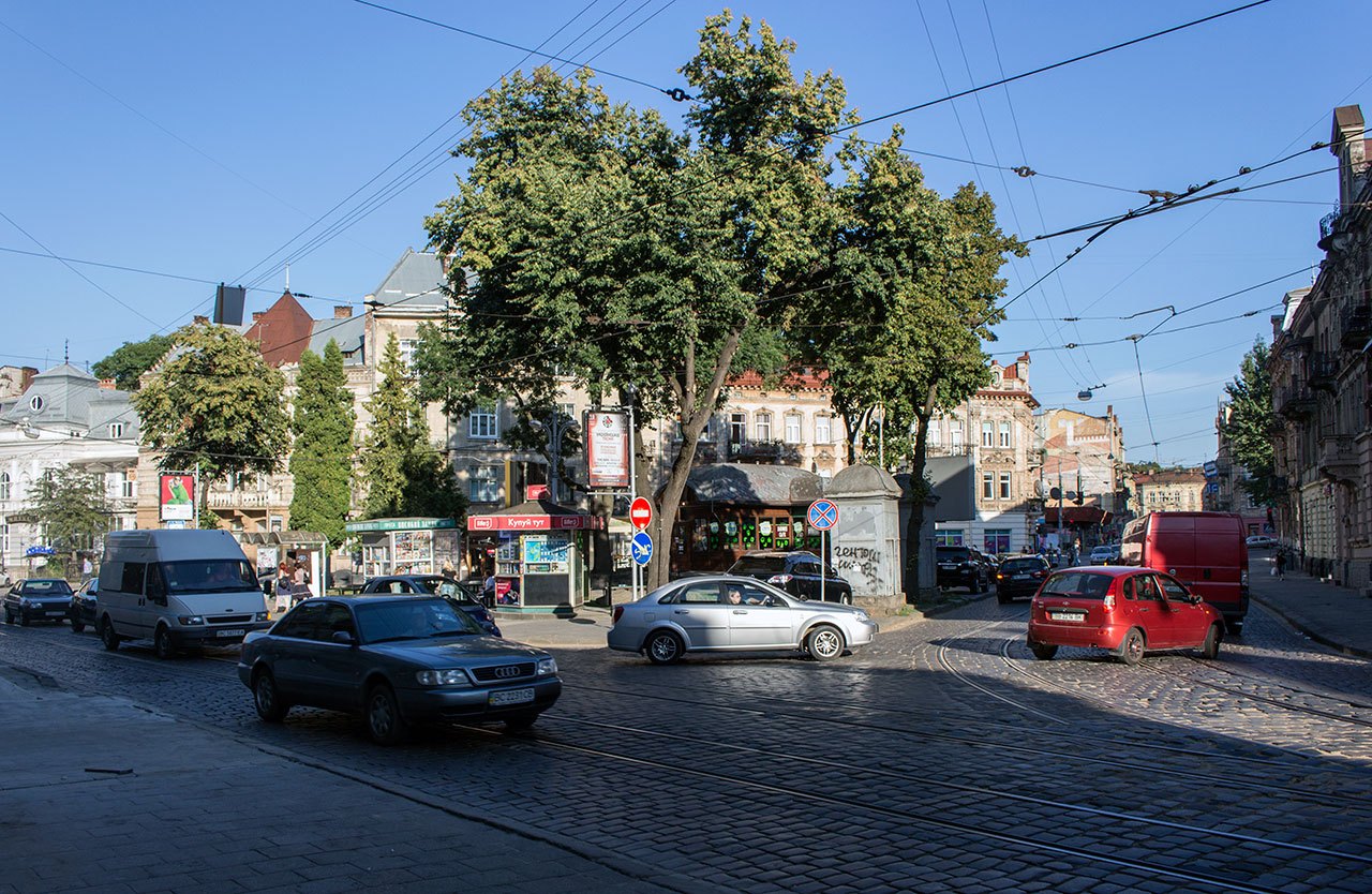 Оприлюднено варіанти реконструкції площі Івана Франка у Львов.