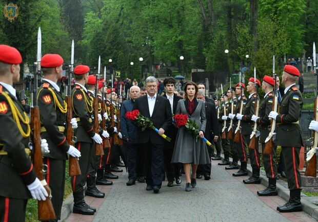 Петро Порошенко з дружиною відвідали Львів