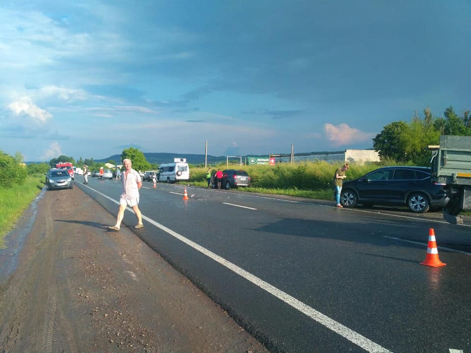 У місті Золочів Львівської області сталася масова ДТП