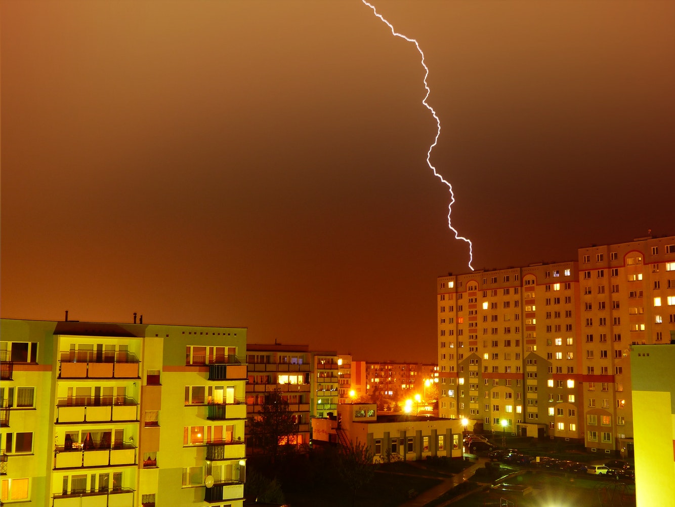 На Львівщині оголосили штормове попередження.