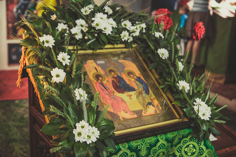 Дев'ять храмів Львова відзначають престольний празник у свято Зіслання Святого Духа.