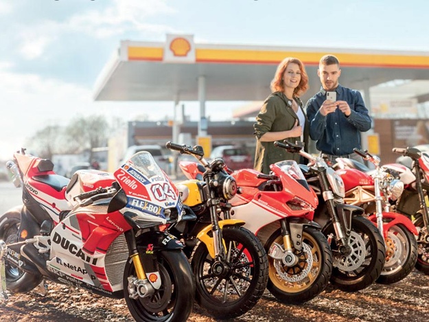 Shell відзначає 20 успішних років партнерства з Ducati і запрошує всіх водіїв зібрати ексклюзивну колекцію моделей мотоциклів Ducati.