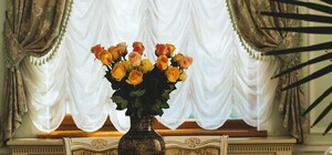 Графік: як працюватимуть держустанови і банки на День Конституції