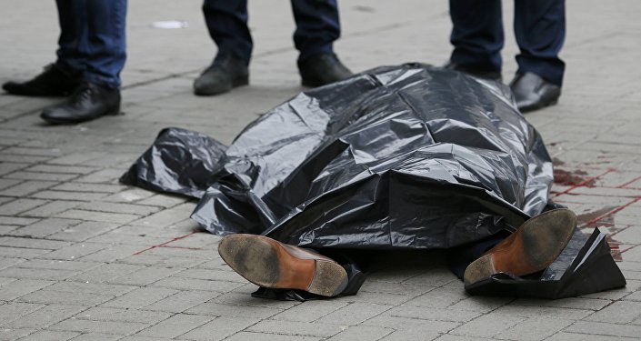 Поліція з’ясовує обставини смерті чоловіка на зупинці у Львові. Фото умовне.