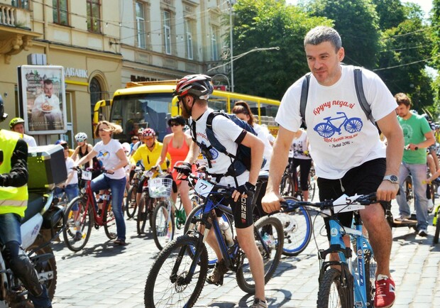 Афіша - Фестивалі - Кручу педалі, щоб вони жили! Велопробіг з Арсеном Мірзояном