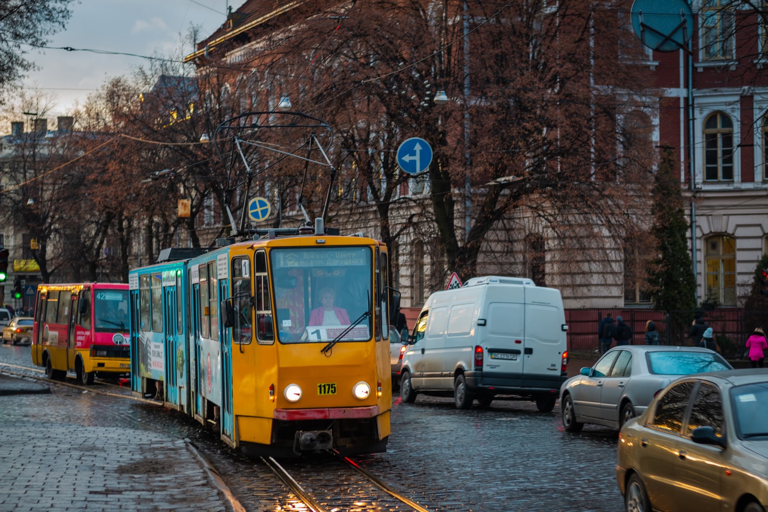 На вулиці Івана Франка у Львові частково реорганізували рух і пришвидшать трамваї. Фото умовне.
