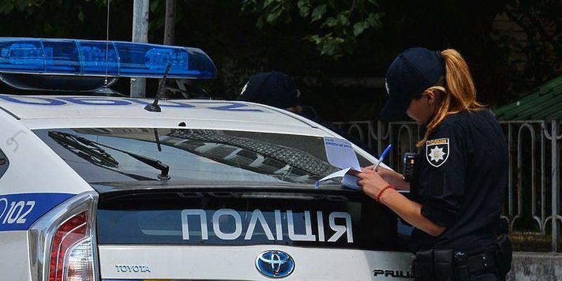 Інспектори патрульної поліції Львівщини обматюкали водія