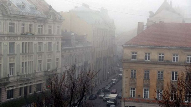 У ДСНС України заявили про забруднення повітря у Львові.