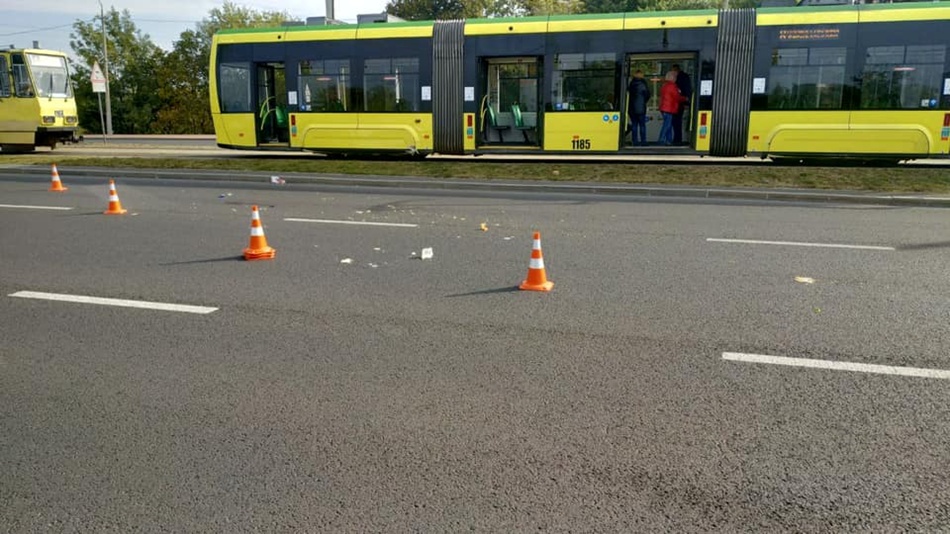 У Львові суд оштрафував чоловіка, якого збив трамвай