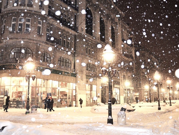 Сьогодні, 2 грудня, у Львові прогнозують сильний снігопад. 