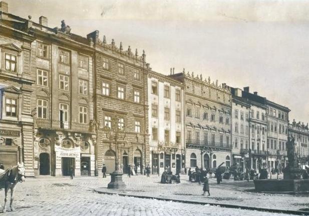 У мережу виклали ретро фото Львова, зроблені 100 років тому.