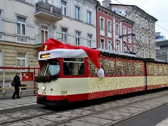 У Новорічну ніч 2020 у Львові курсуватимуть три трамвайні маршрути. Фото умовне.