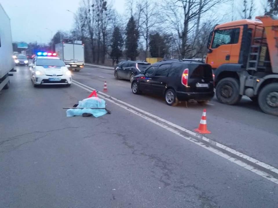 На Липинського у Львові 14 лютого автомобіль збив пішохода