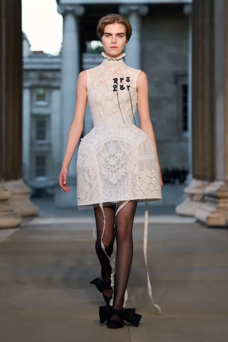 Вікторіанські мотиви у сучасних колекціях.