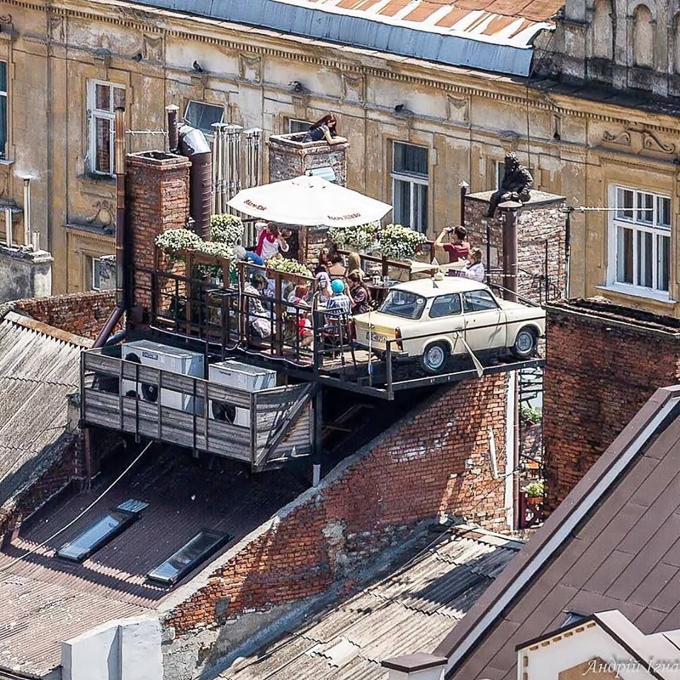 Не пережили карантину: популярні ресторани Львова, які закрили у 2020-му. Дім Легенд. Фото: Vera Lada.