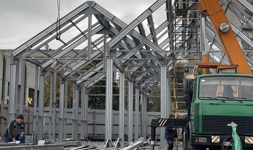 У Залізничному районі Львова будують комунальний ринок: візуалізація.