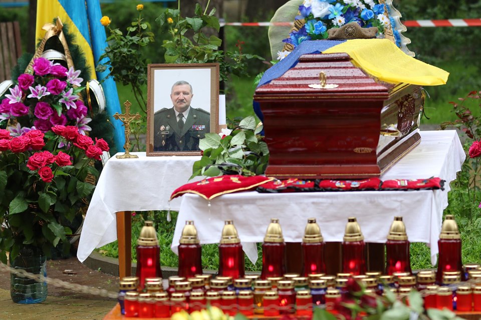 Жертва COVID-19: у Львові попрощалися з полковником Іваном Гайдою. Фото: Львівська міськрада.