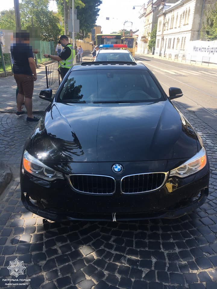 Стрілянина на заправці біля Львова: фото, кого затримали і що відомо. Фото: поліція Львівщини.