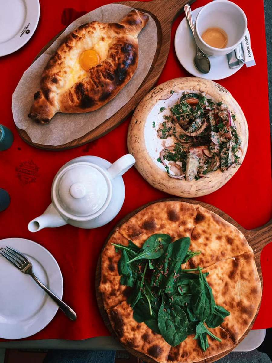 Хачапурна Мама Манана у Львові.