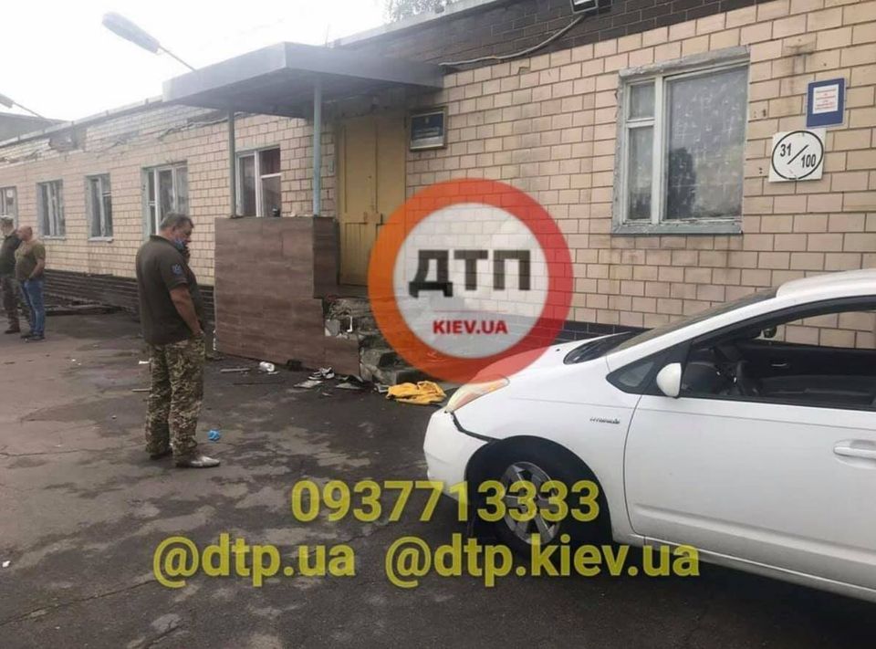 Двом курсанткам ампутували ноги після наїзду нетверезого майора у Києві/