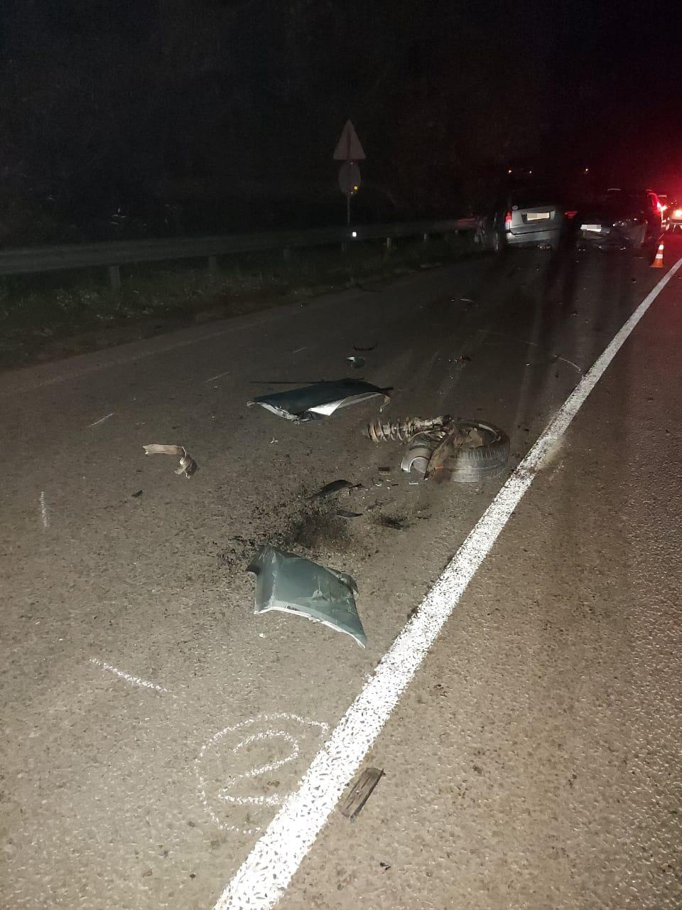 П'ятеро – у лікарні: у Сокальському районі зіткнулися три автомобілі. Фото: поліція Львівщини.