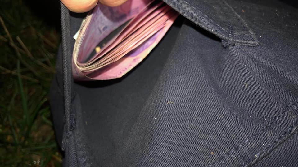 Один проти чотирьох: на Богдана Хмельницького підрізали перехожого і забрали всі гроші. Фото: поліція Львівщини