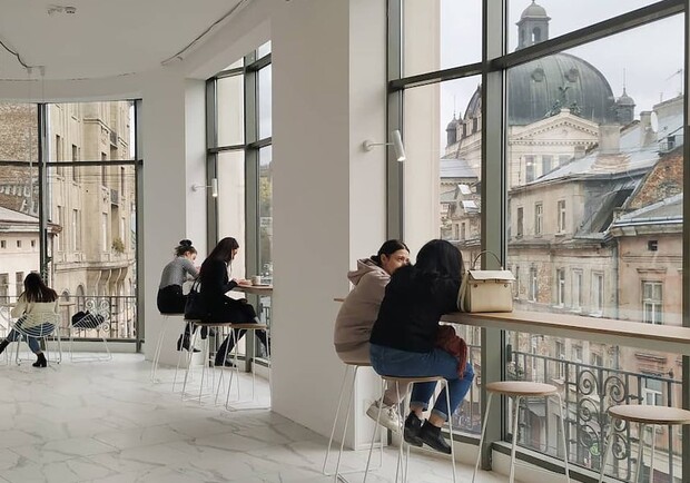 Нова кав'ярня у Львові The Wave Project. Фото: Фейсбук/The Wave Project