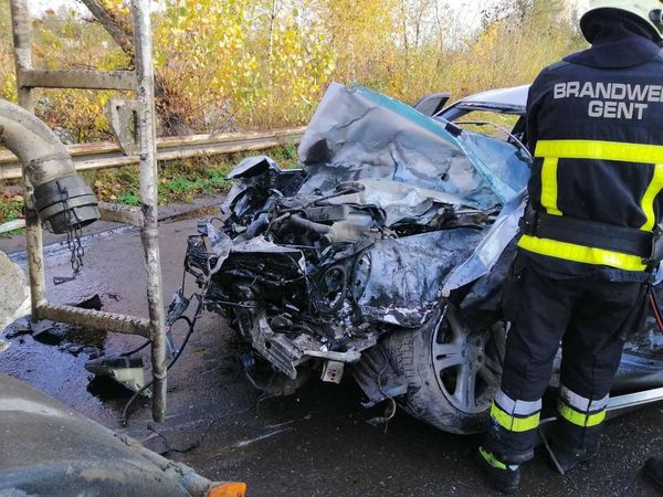 Жахлива автотроща у Червонограді: двоє загинули, третій &ndash; у реанімації. Фото: ДСНС Львівщини.